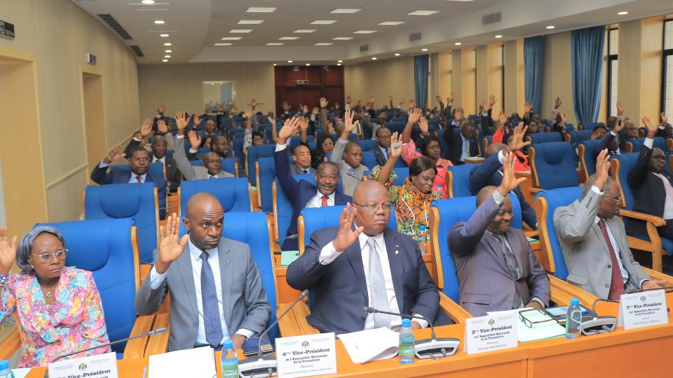 Gabon La Loi De Finances 2024 Adopt E Par Les D Put S De La   Gabon Gabonmediatime Assemblee Nationale 