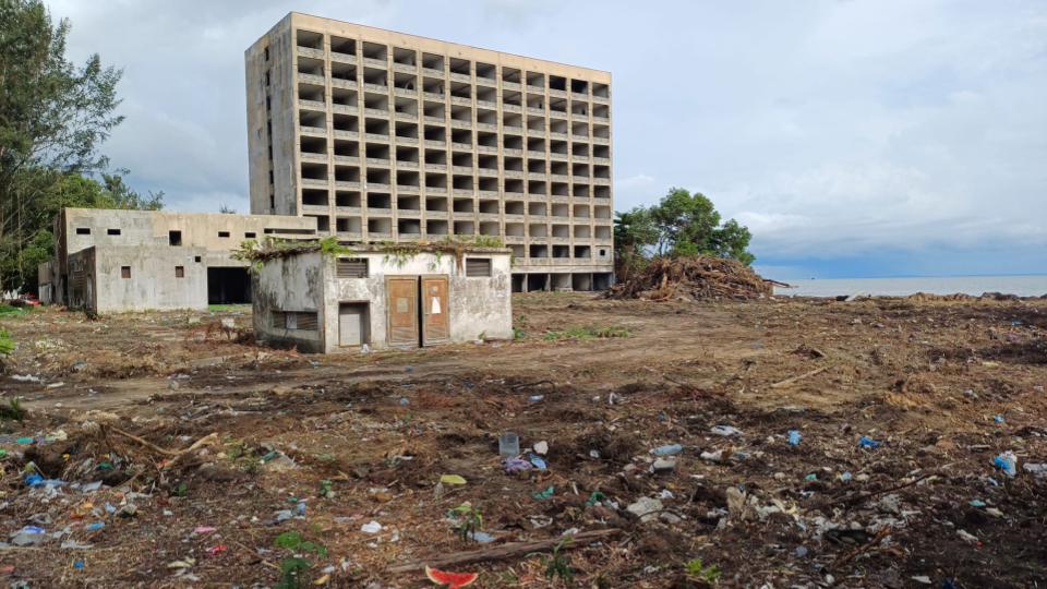 Libreville : vers la réhabilitation de l'hôtel Rapontchombo par le CTRI ...